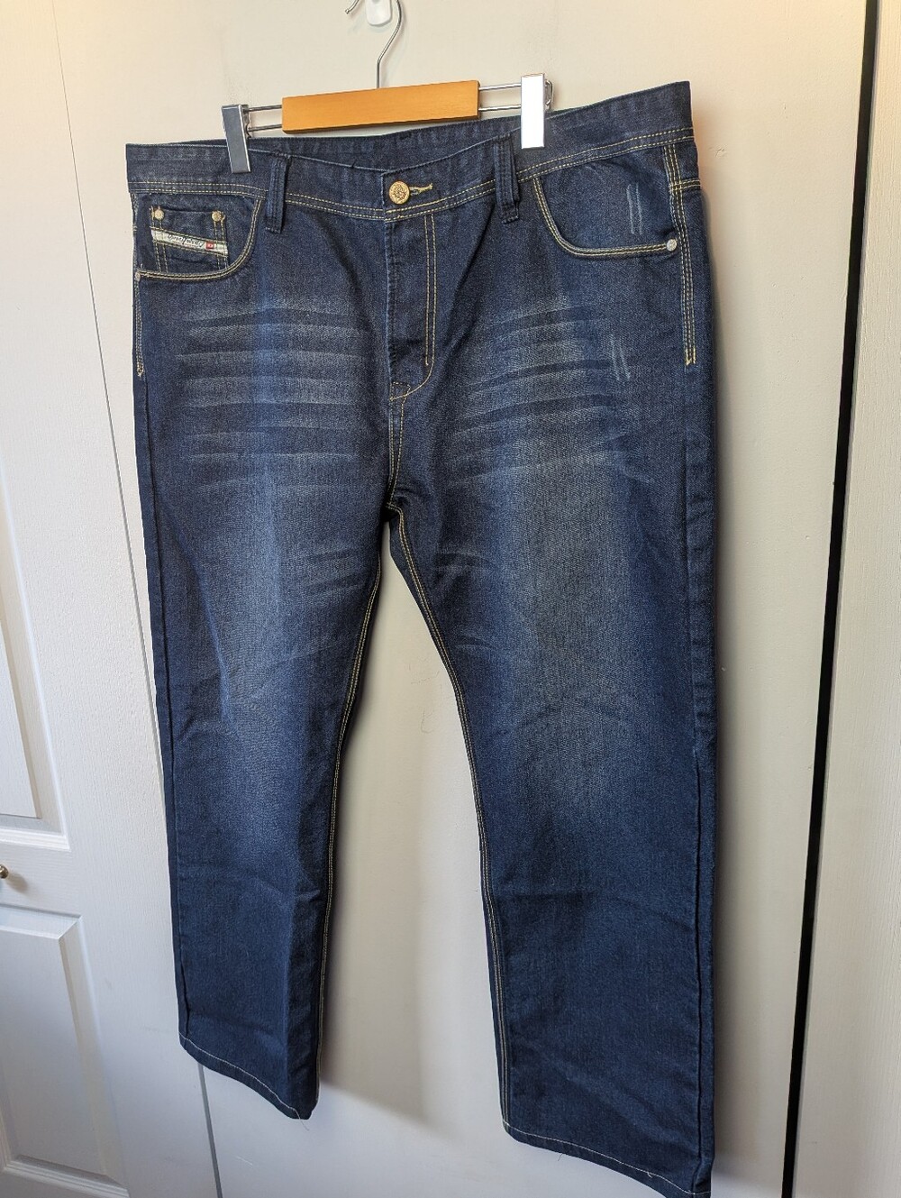 DIESEL Men Straight Leg Jeans Size 42 100% Cotton Made In Italy Shortened
